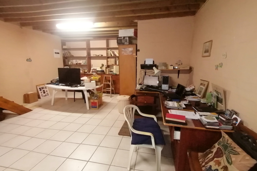 6 Bedroom Property for Sale in Bergsig Western Cape